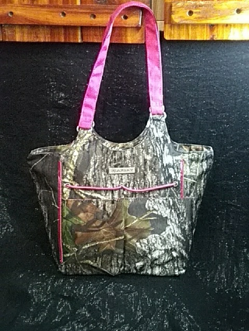 Ariat Camouflage Handbag with Pink Accents and Straps